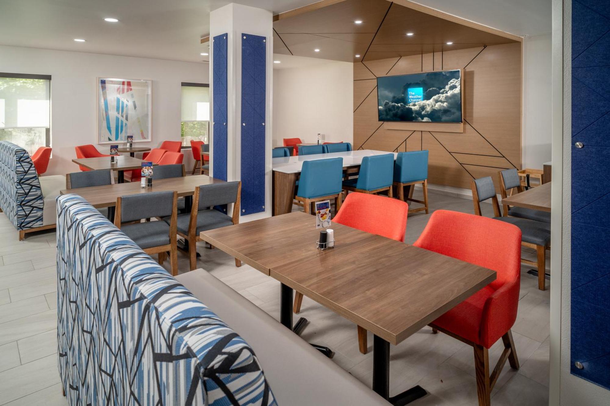 Holiday Inn Express & Suites Cross Lanes By Ihg Ngoại thất bức ảnh