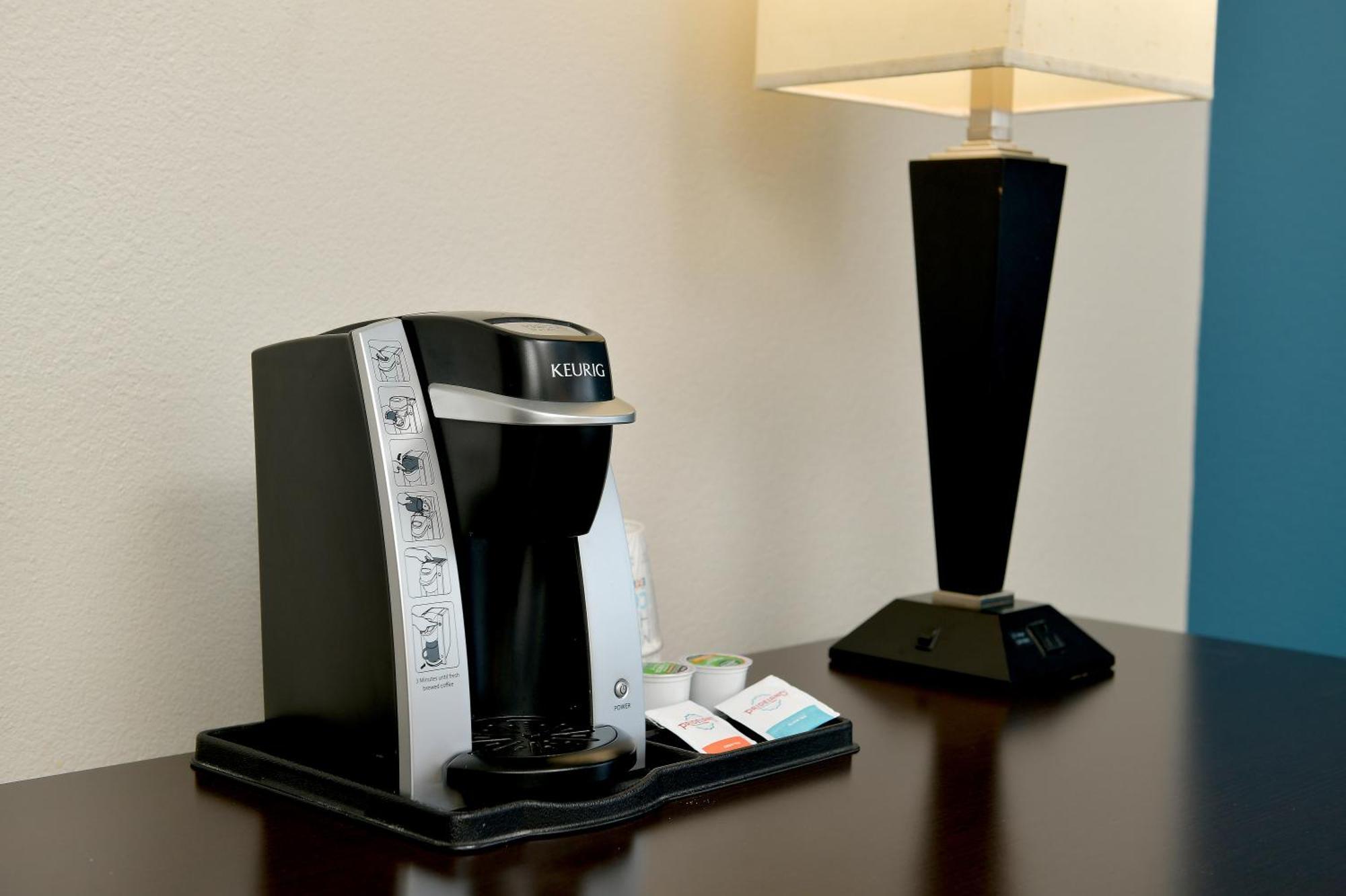 Holiday Inn Express & Suites Cross Lanes By Ihg Ngoại thất bức ảnh