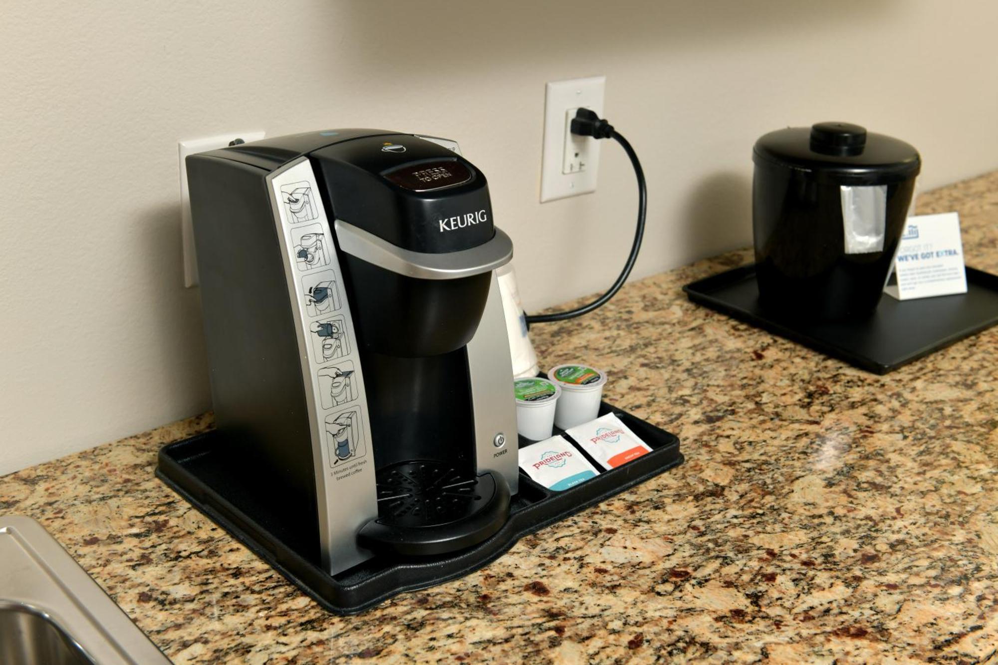 Holiday Inn Express & Suites Cross Lanes By Ihg Ngoại thất bức ảnh