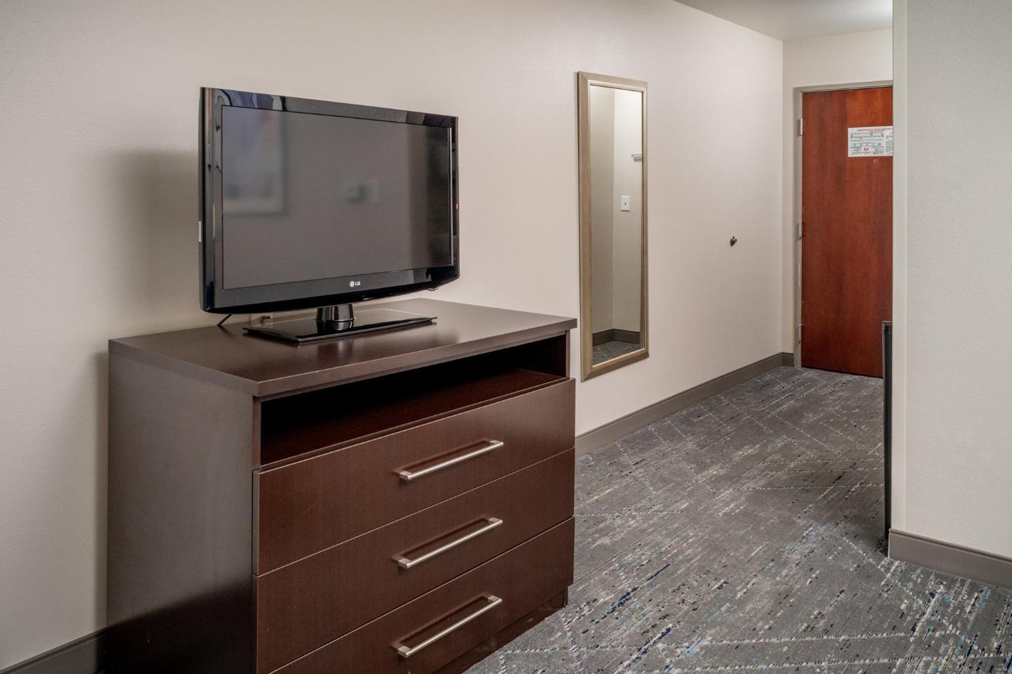 Holiday Inn Express & Suites Cross Lanes By Ihg Ngoại thất bức ảnh